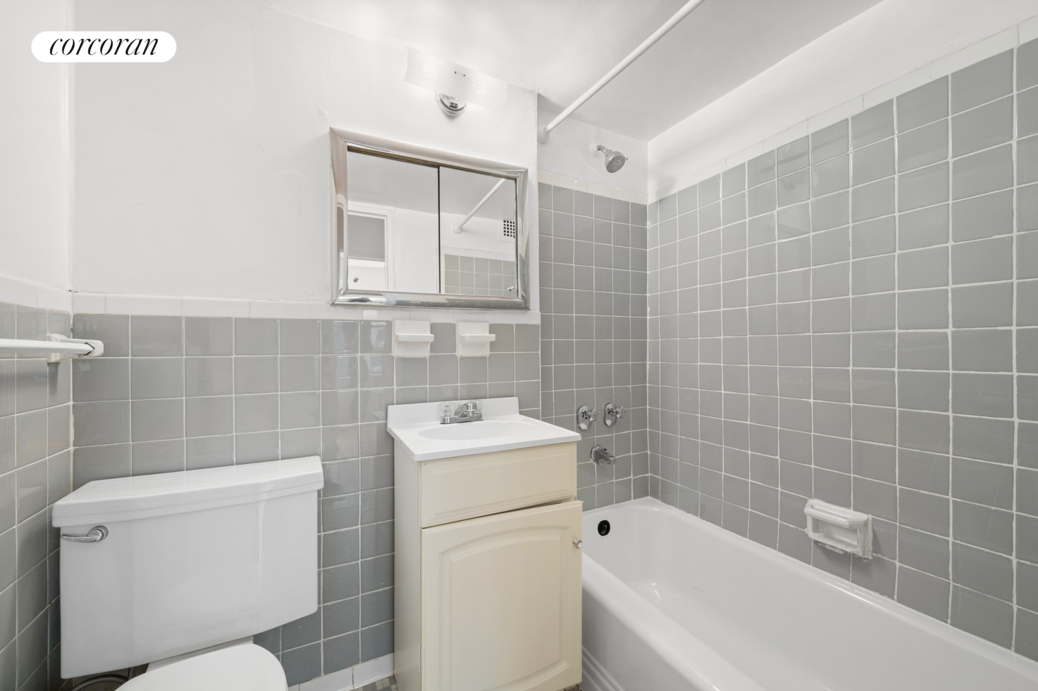 210 E 36TH Street, New York, NY 10016, 3 Rooms Rooms,1 BathroomBathrooms,Residential,For Sale,36TH,RPLU-33423161115