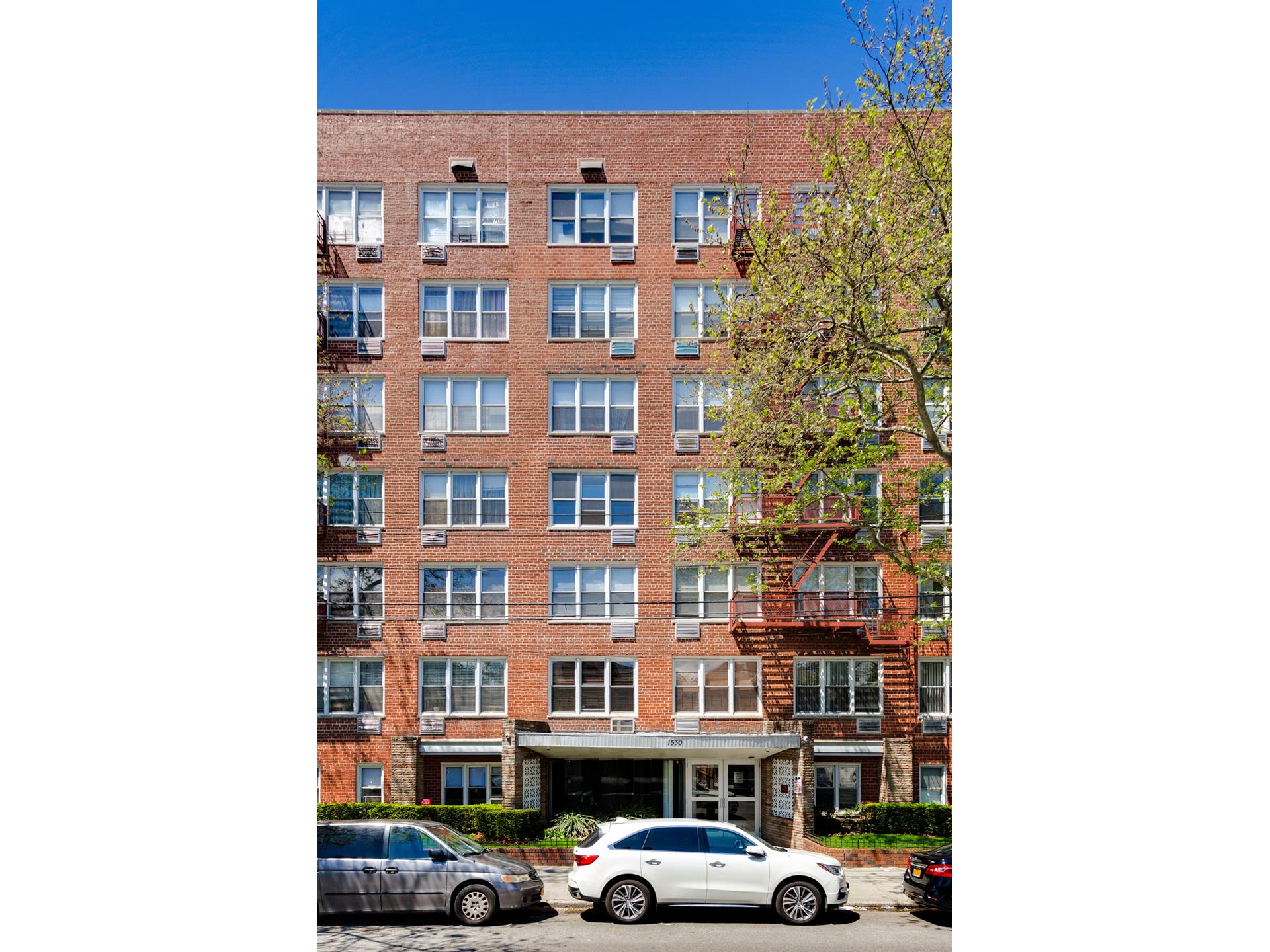 1530 E 8TH Street, New York, NY 11230, 2 Rooms Rooms,1 BathroomBathrooms,Residential,For Sale,8TH,RPLU-5123186727