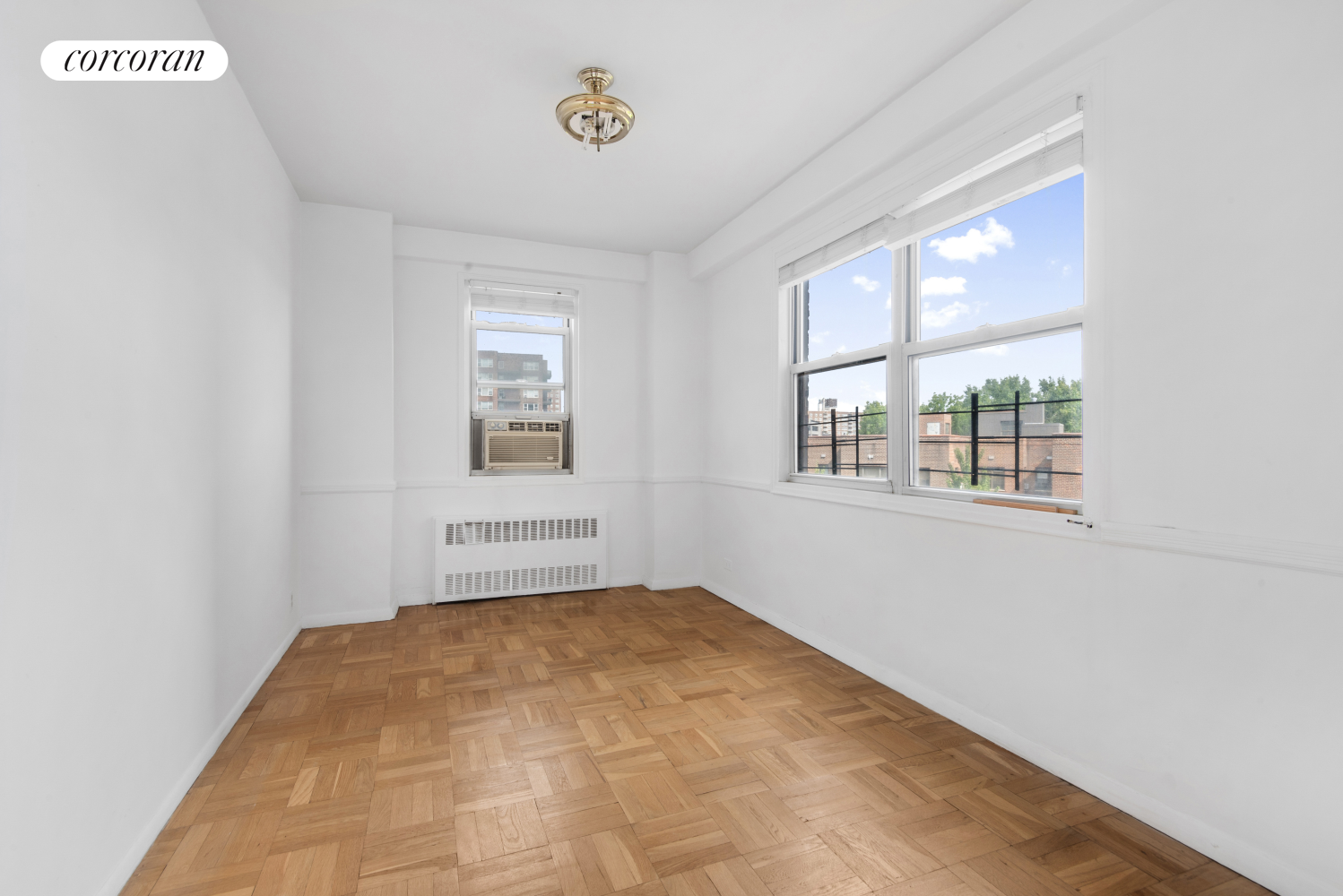 3530 HENRY HUDSON Parkway, New York, NY 10463, 1 Bedroom Bedrooms, 5 Rooms Rooms,1 BathroomBathrooms,Residential,For Sale,THE PARKWAY HOUSE,HENRY HUDSON,RPLU-33423080771