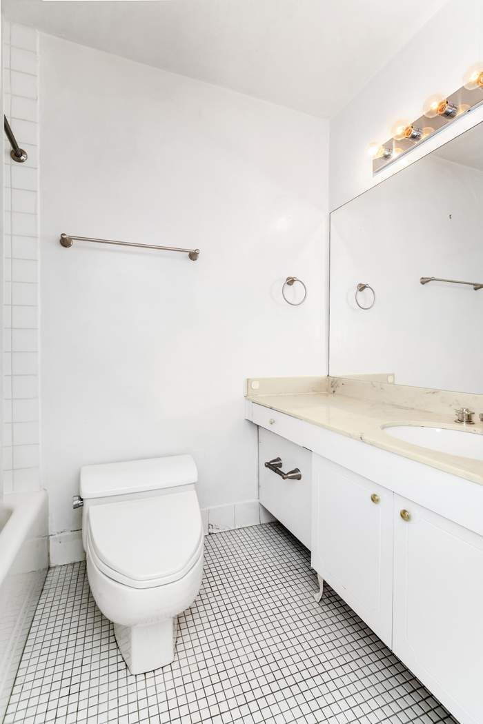 303 E 57th Street, New York, NY 10022, 2 Rooms Rooms,1 BathroomBathrooms,Residential,For Sale,The Excelsior,57th,PRCH-35216469