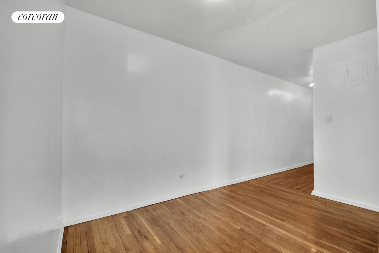 48-10 45TH Street, New York, NY 11377, 2 Bedrooms Bedrooms, 4 Rooms Rooms,1 BathroomBathrooms,Residential,For Sale,45TH,RPLU-33423195297