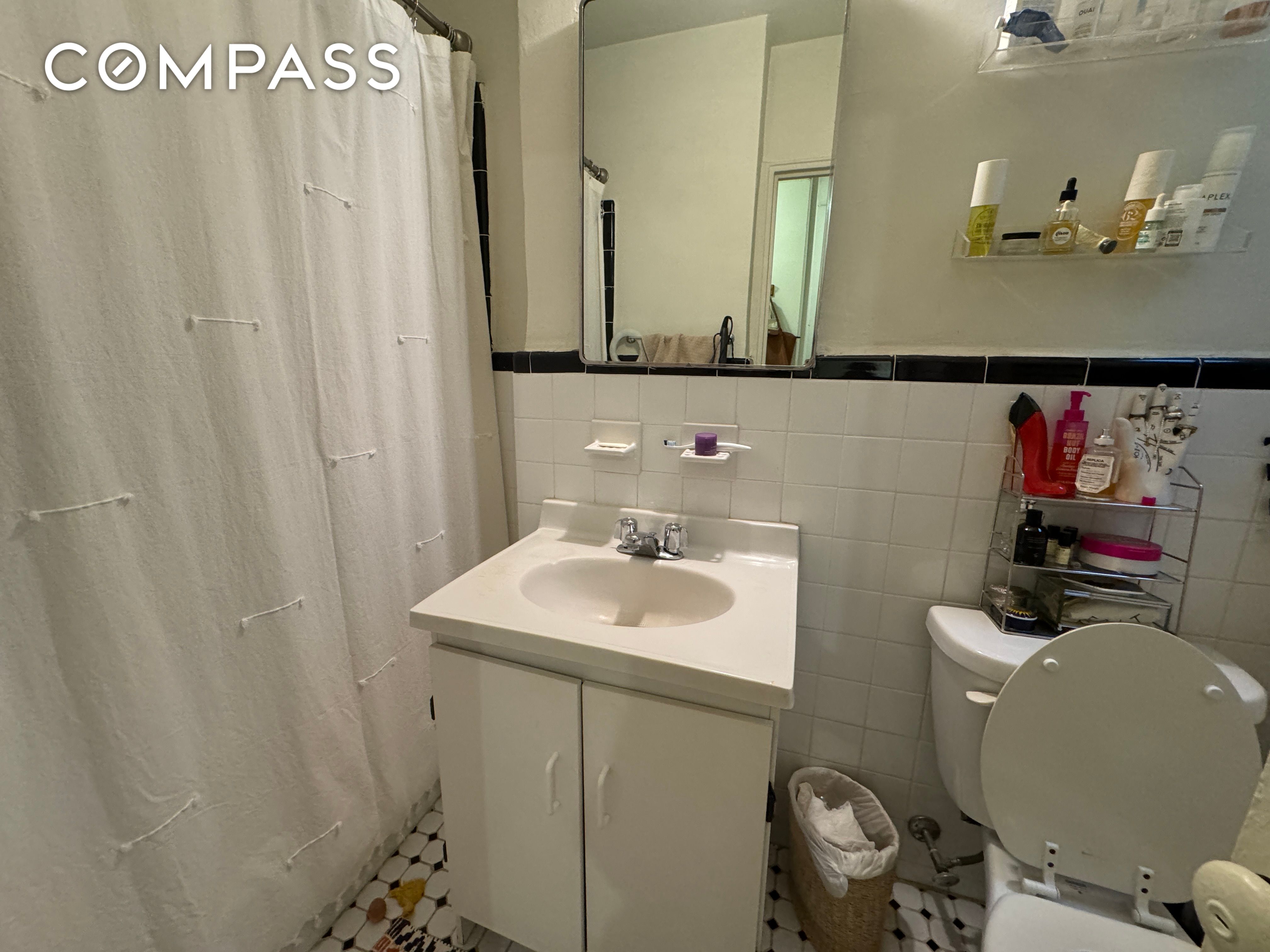 128 E 84th Street, New York, NY 10028, 2 Rooms Rooms,1 BathroomBathrooms,Residential Lease,For Rent,84th,COMP-1667414785037728249