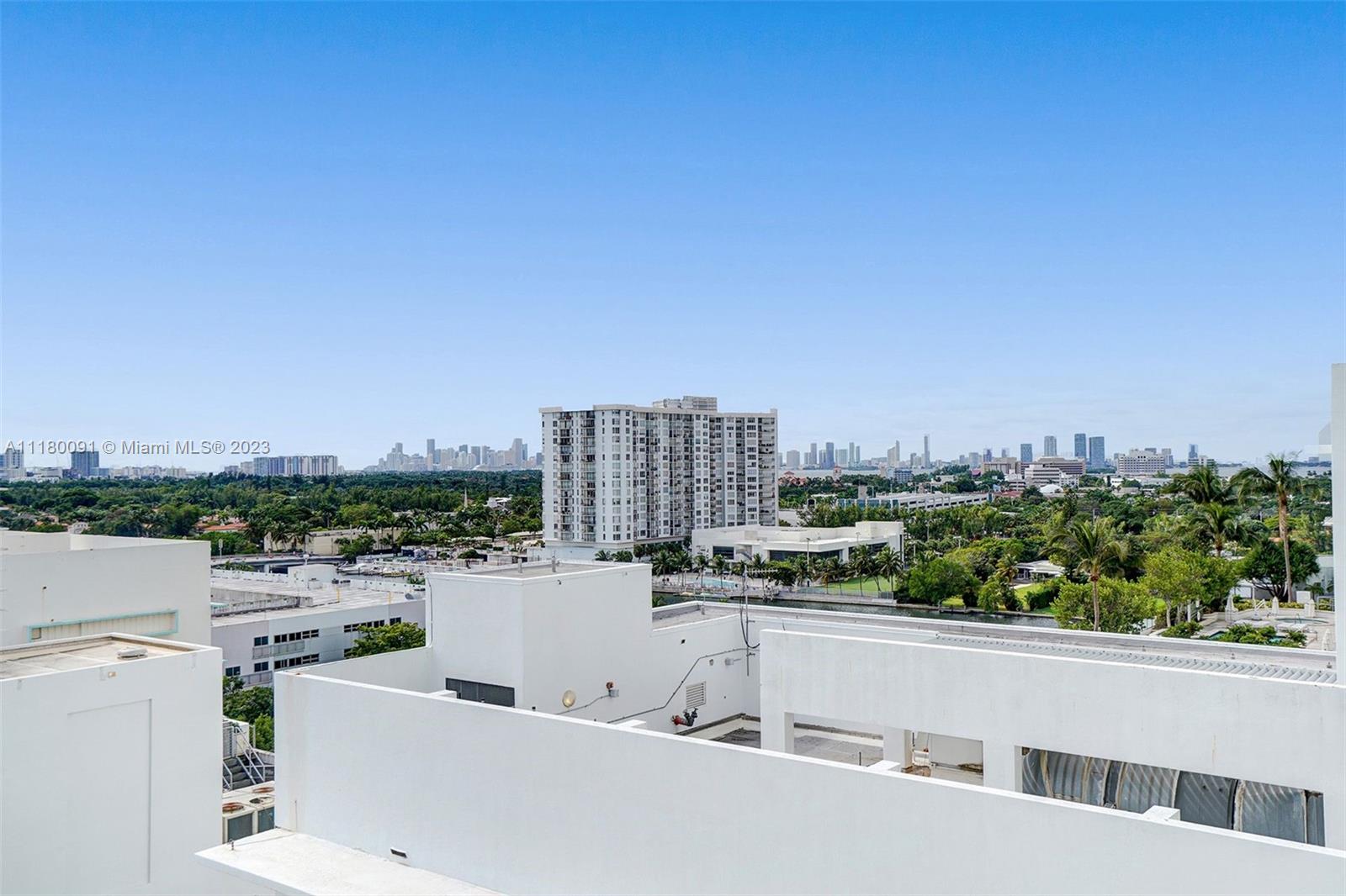 Listing Photo 11