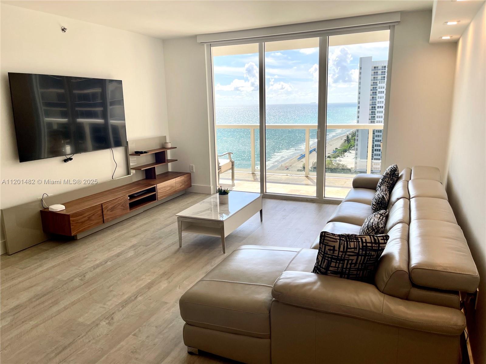 Apartamento en Alquiler en Hallandale Beach, FL