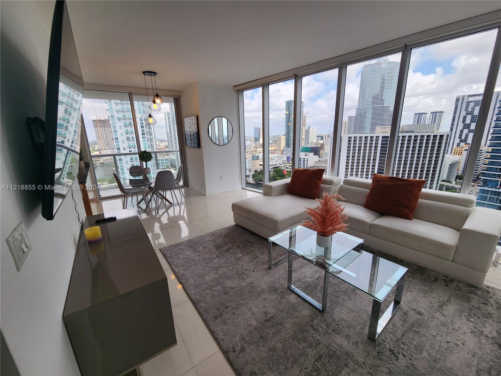 485 Brickell Ave #2504, Miami, Florida image 2