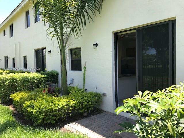Listing Photo 11