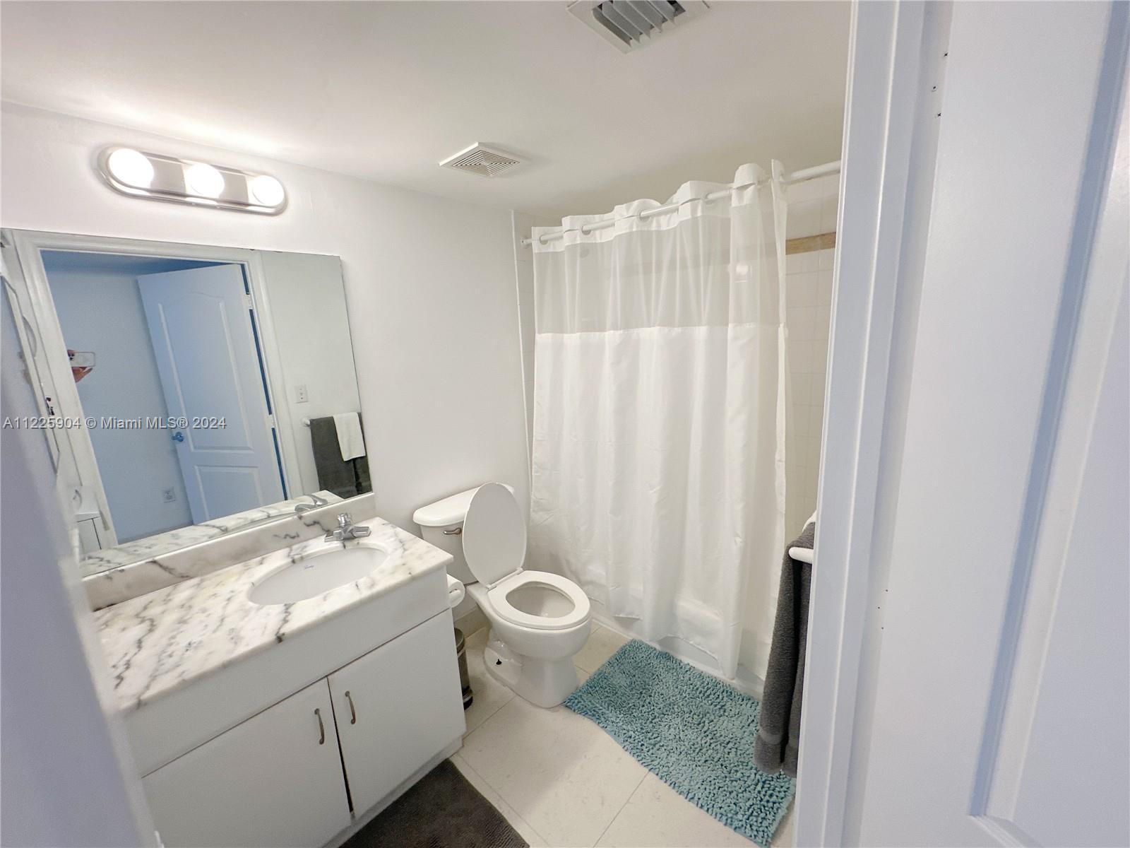 1200 Brickell Bay Dr #3902, Miami, Florida image 10