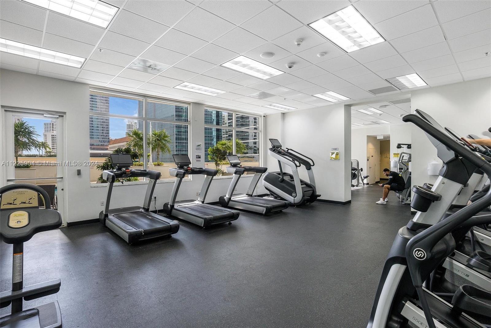 1200 Brickell Bay Dr #3902, Miami, Florida image 22