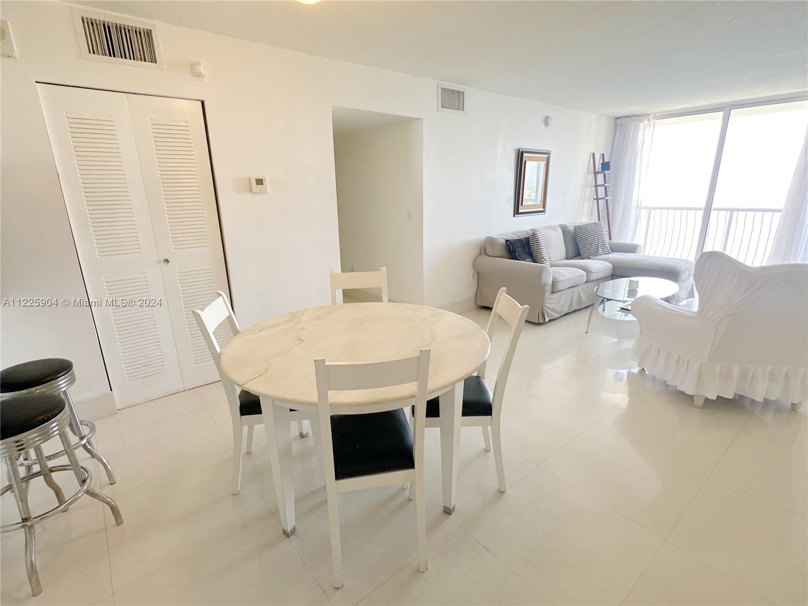 1200 Brickell Bay Dr #3902, Miami, Florida image 5