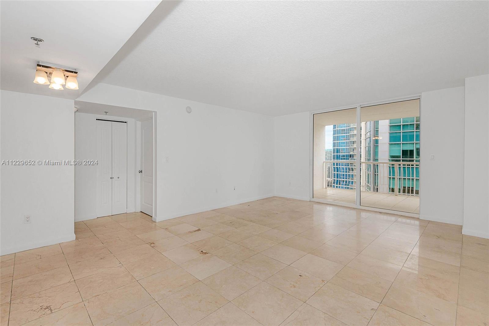 1200 Brickell Bay Dr #4114, Miami, Florida image 28