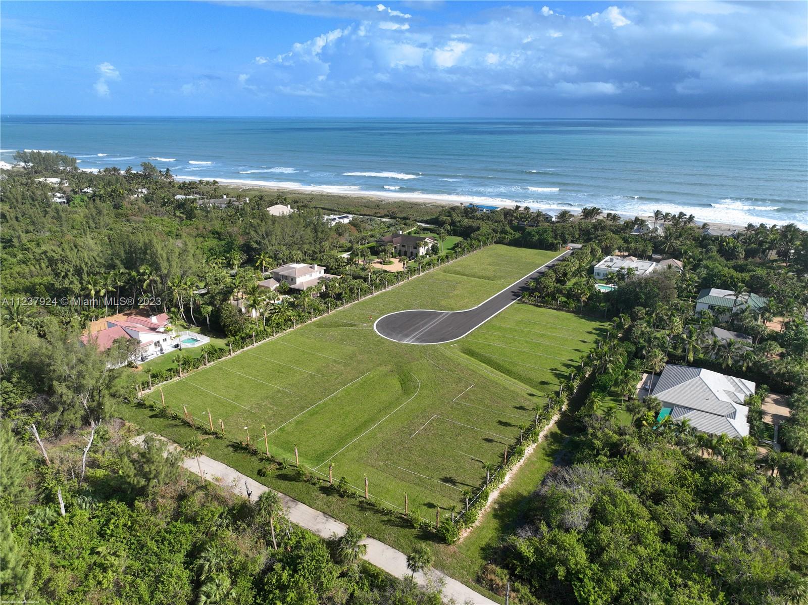 2 Bon Aire Desire Avenue, Jupiter Island, Florida image 12