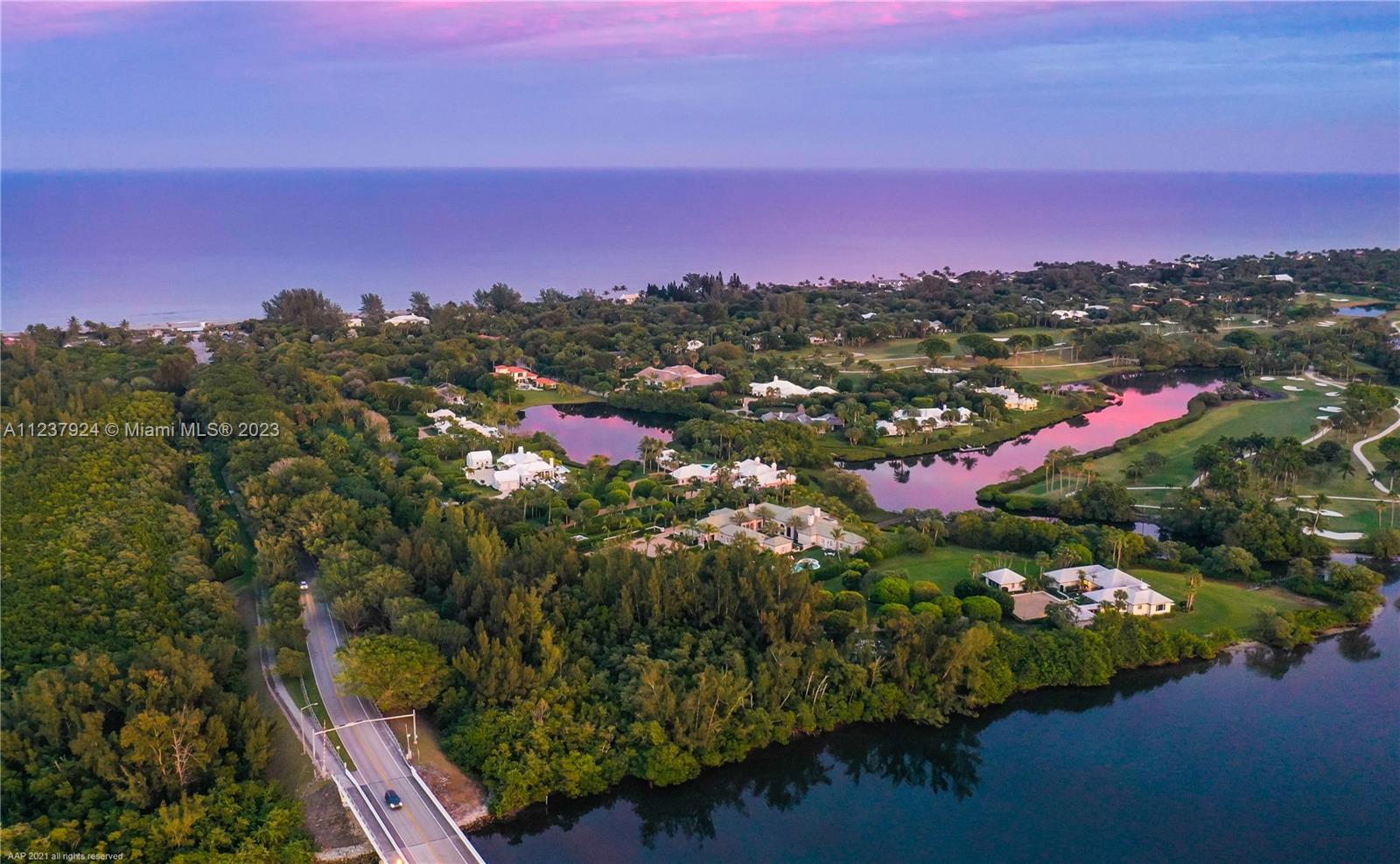 2 Bon Aire Desire Avenue, Jupiter Island, Florida image 19