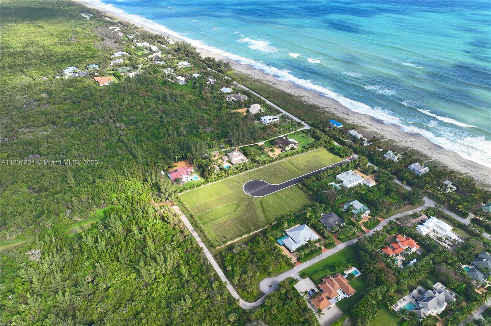 2 Bon Aire Desire Avenue, Jupiter Island, Florida image 4