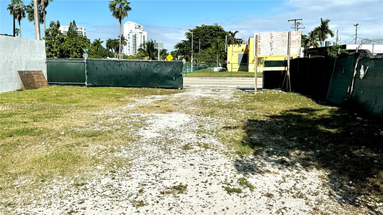 1750 NW 7th St