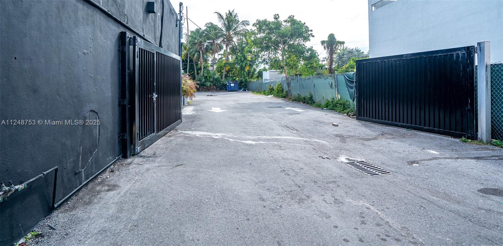 1750 NW 7th St
