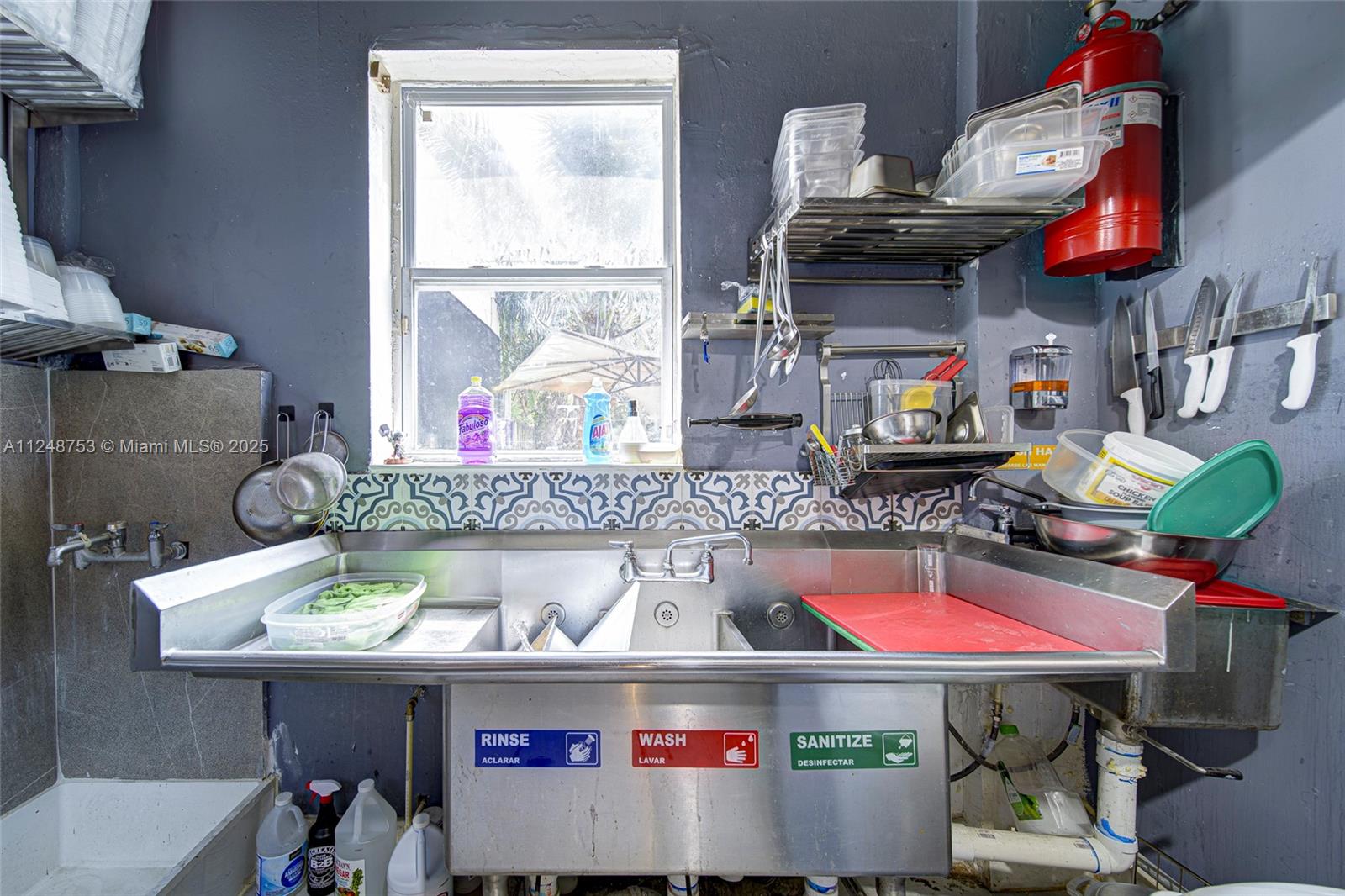 1750 NW 7th St