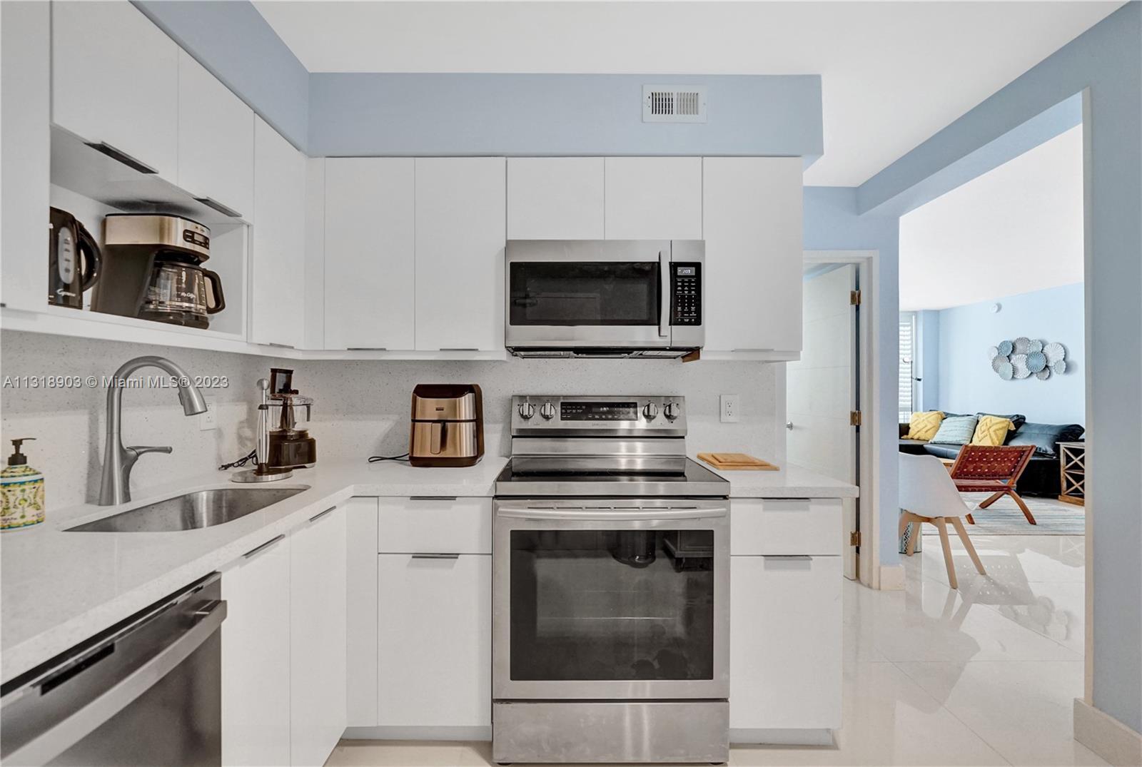 5151 Collins Ave #829, Miami Beach, Florida image 37