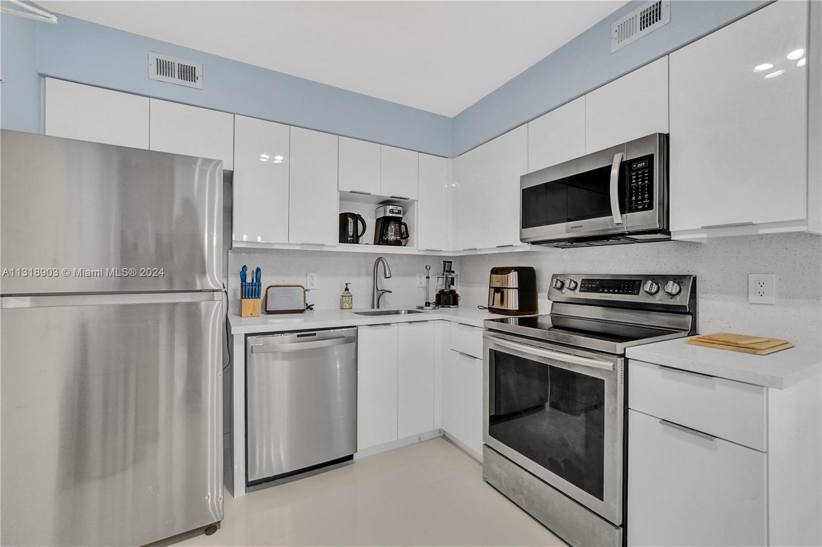 5151 Collins Ave #829, Miami Beach, Florida image 38