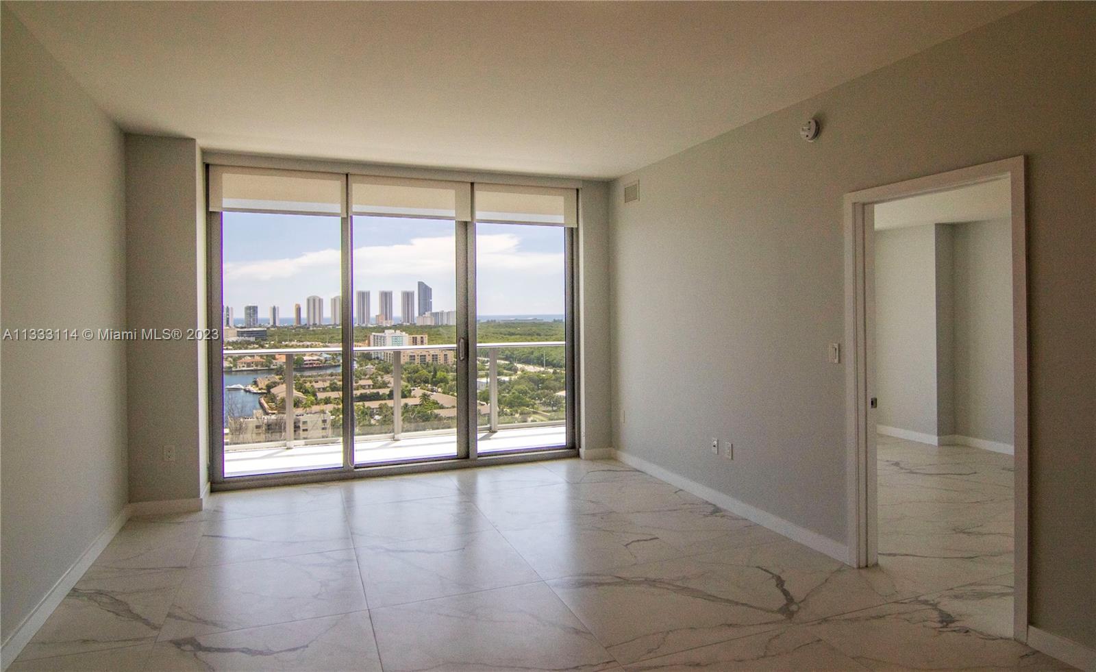 16385 Biscayne Blvd #2016, North Miami Beach, Florida image 3