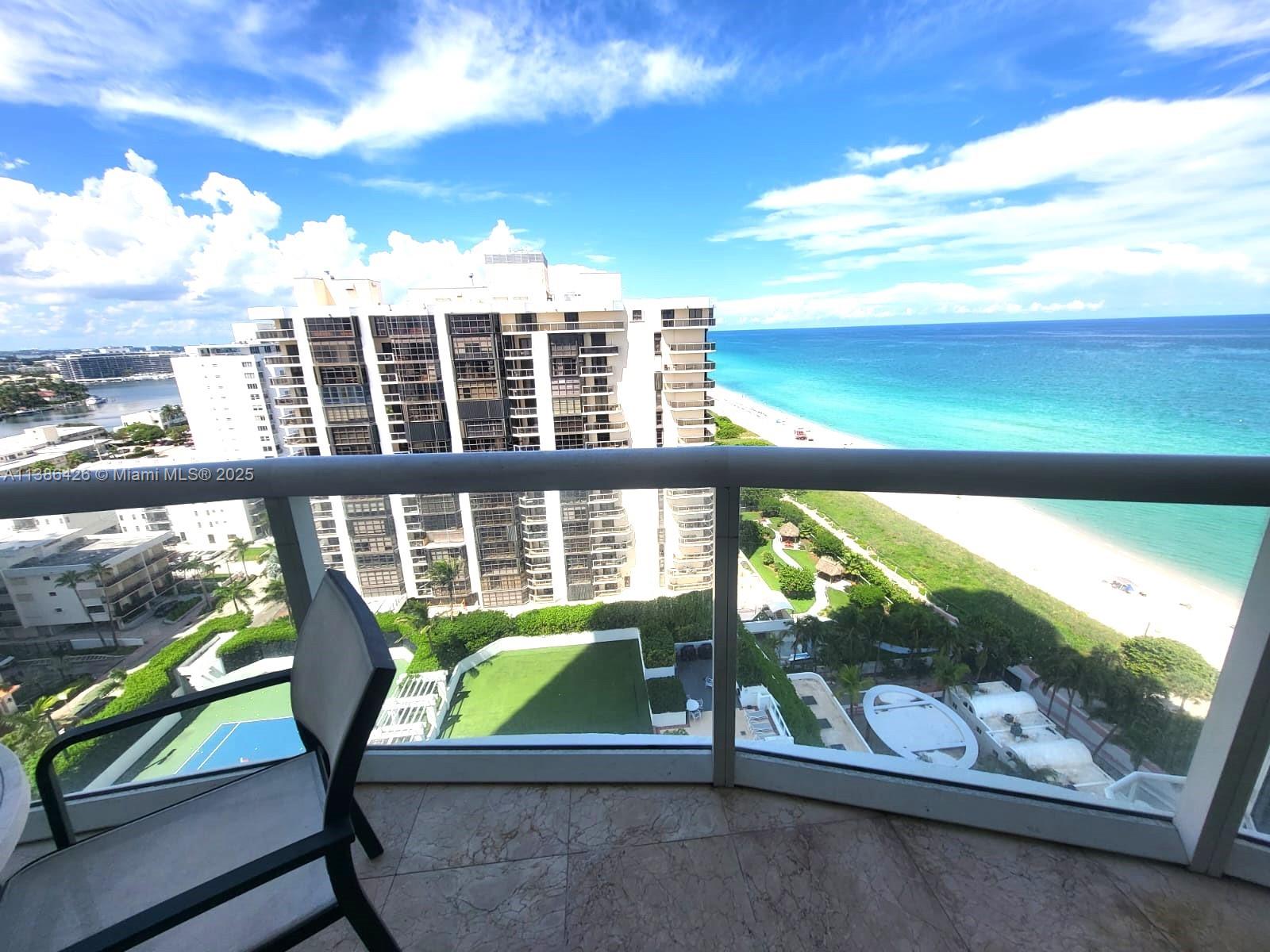 Apartamento à Venda em Miami Beach, FL