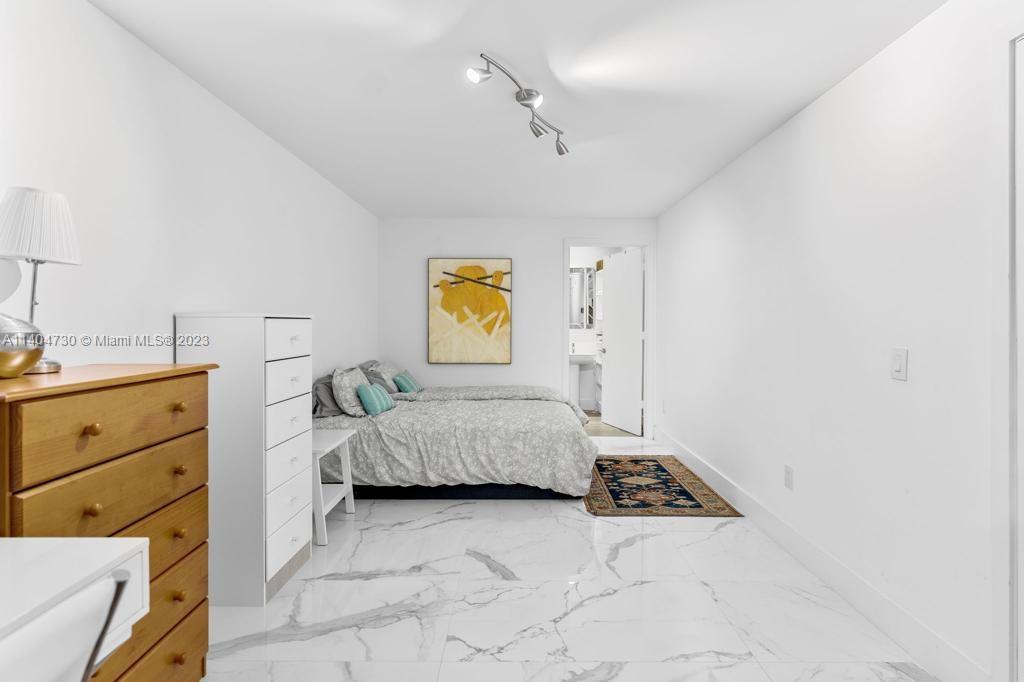 2900 NE 7th Ave #407, Miami FL 33137