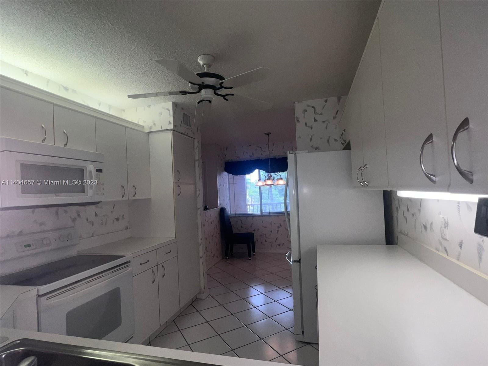 7450 Trent Dr #302, Tamarac, Florida image 3