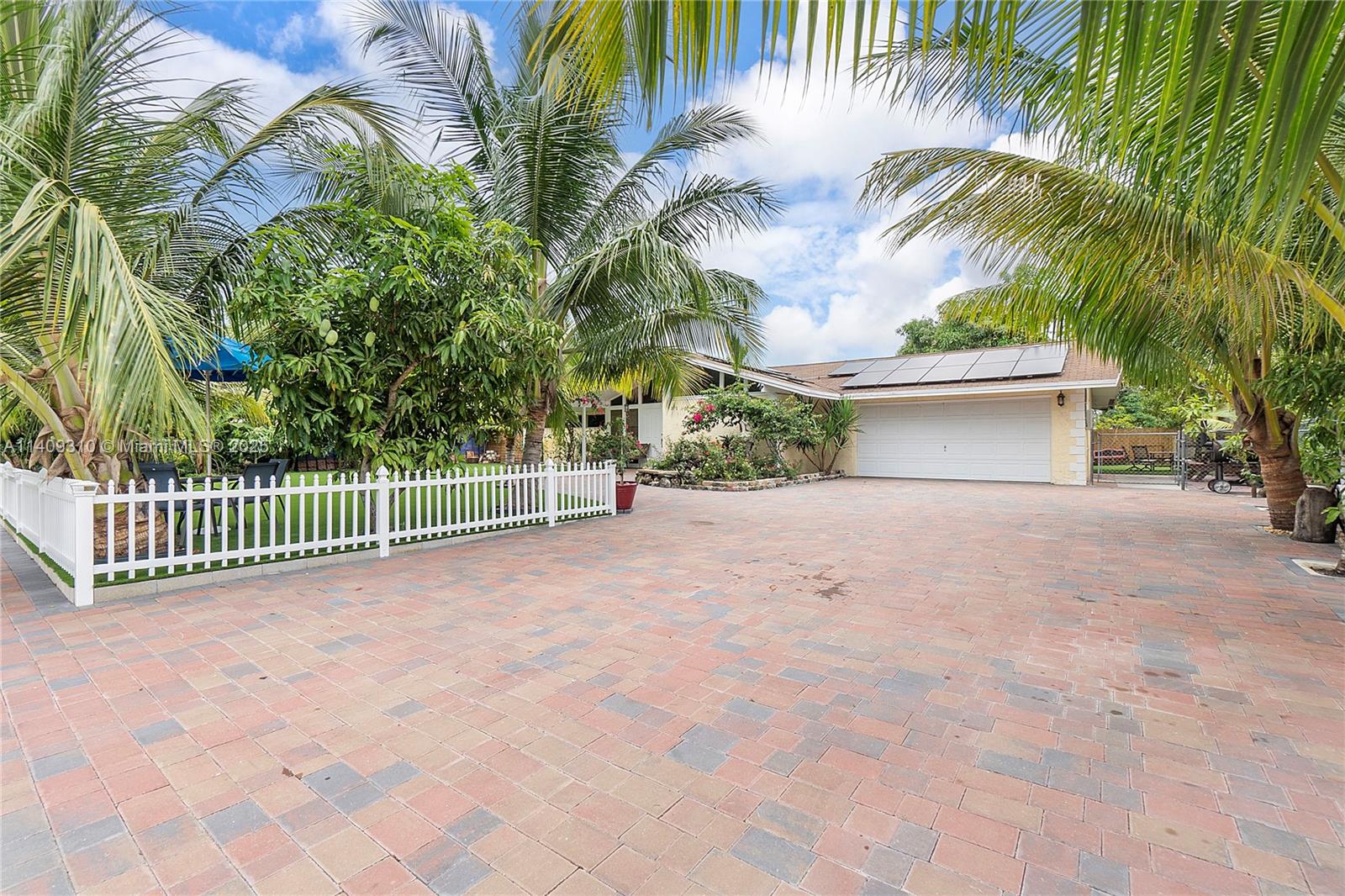 371 Bishop Dr, Delray Beach, Florida image 40