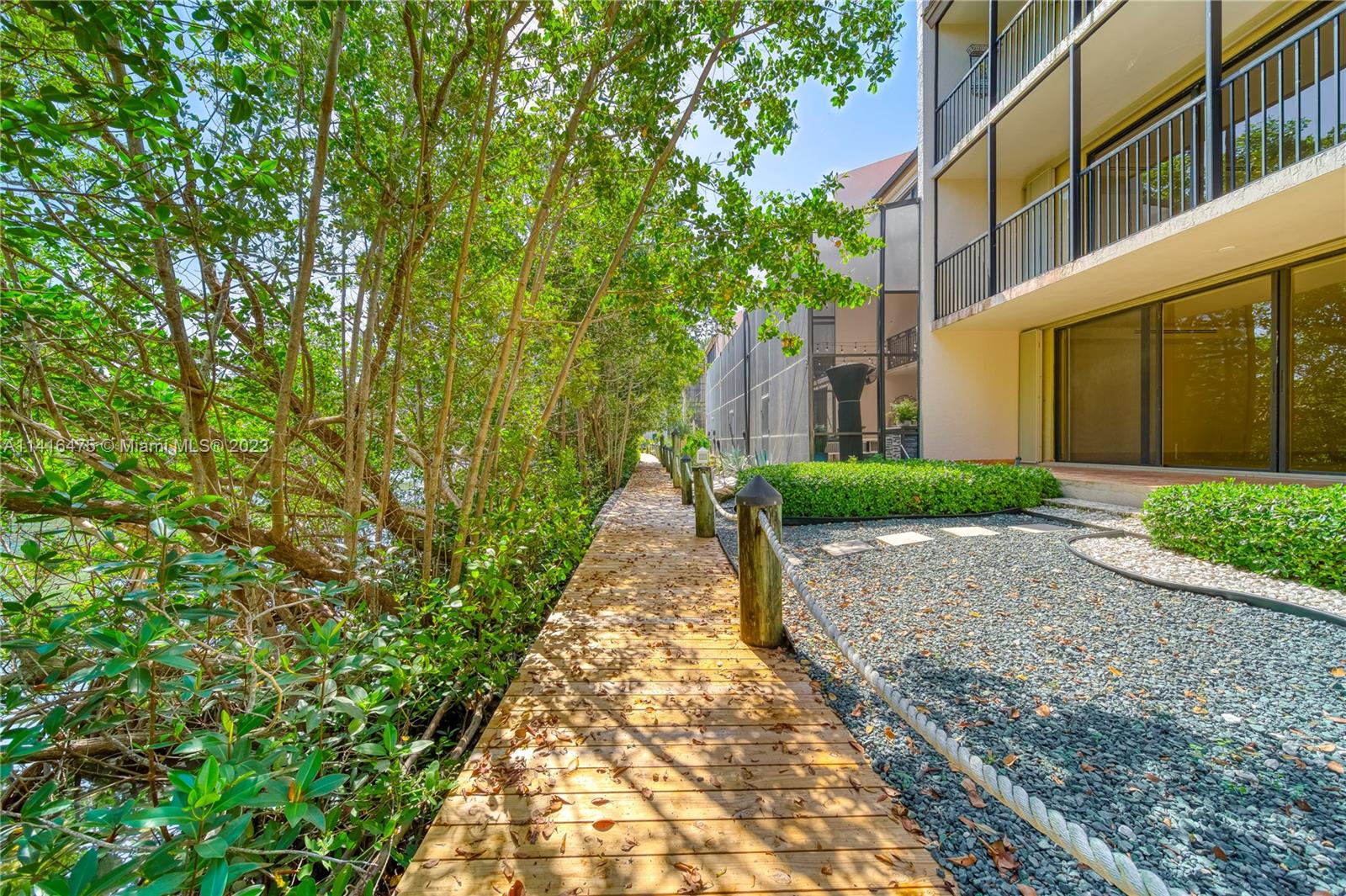 Listing Photo 16