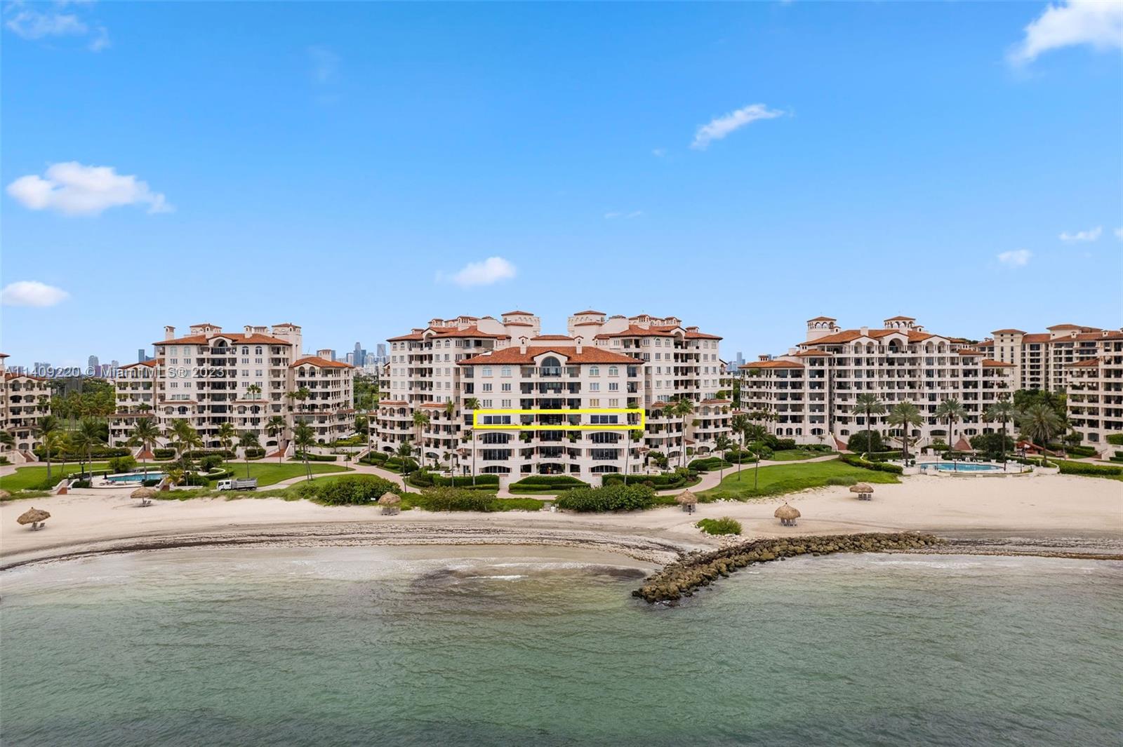 Oceanside Fisher Isl Miami, FL 33109