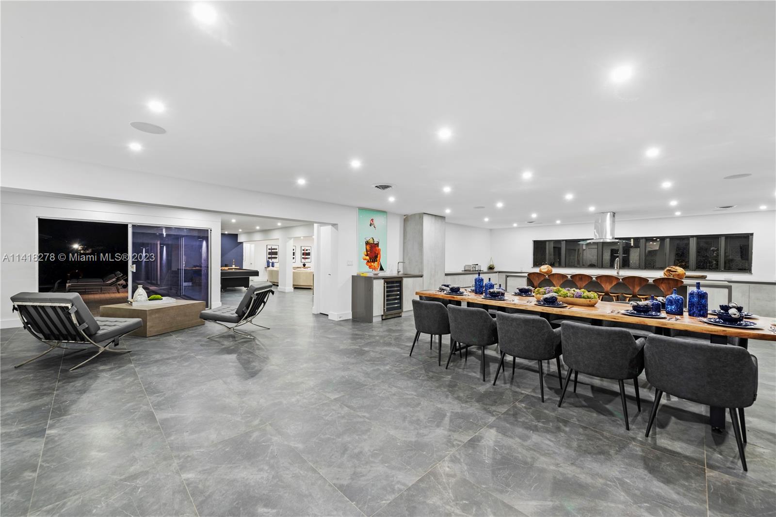 Listing Photo 11