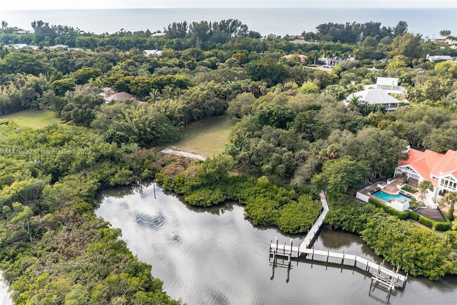 7707 Midnight Pass, Sarasota, Florida image 13