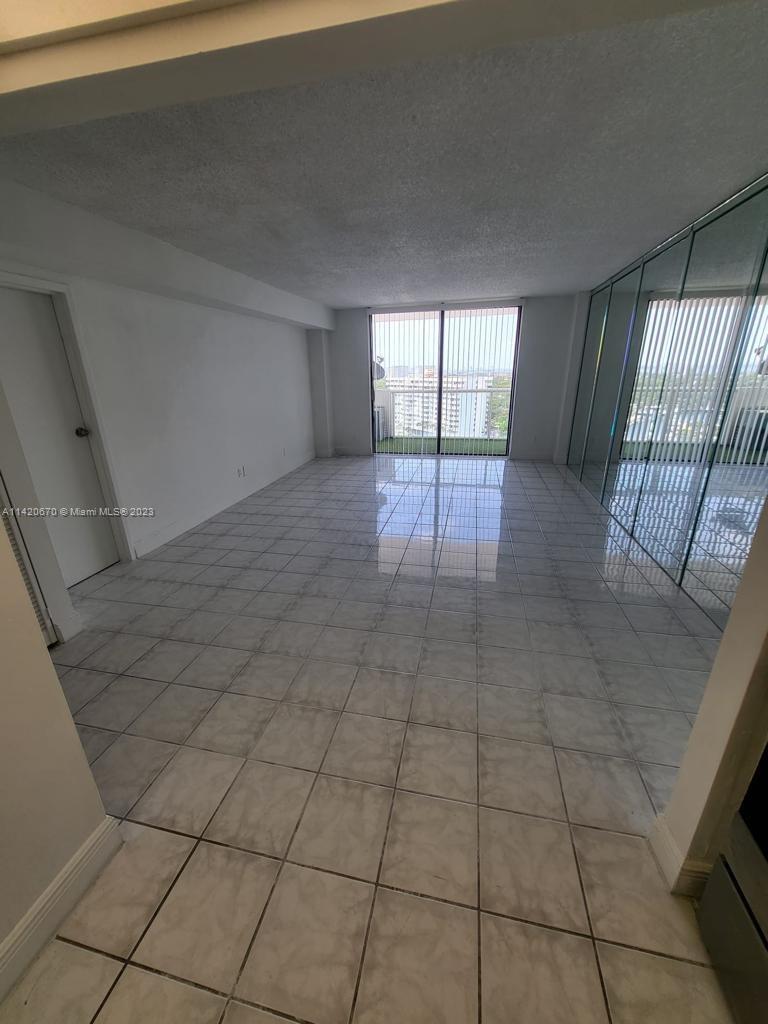 13499 Biscayne Blvd #1204, North Miami, Florida image 12