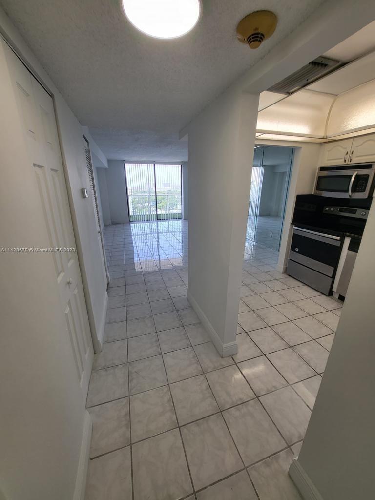 13499 Biscayne Blvd #1204, North Miami, Florida image 5