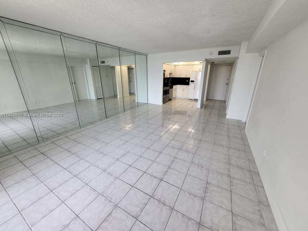 13499 Biscayne Blvd #1204, North Miami, Florida image 9