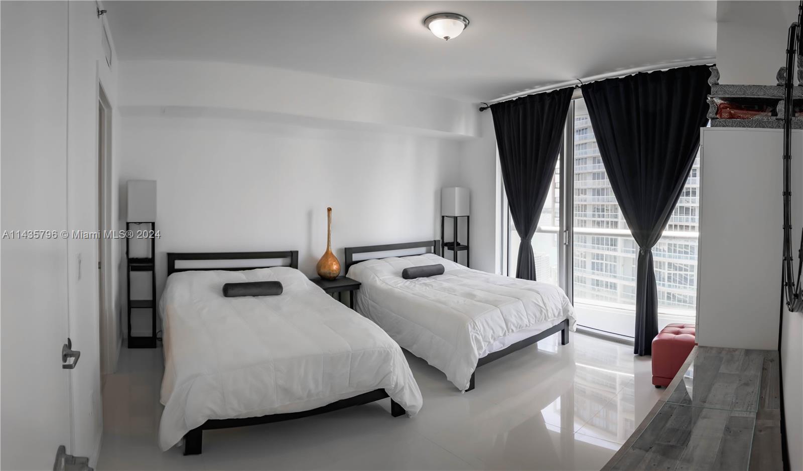 475 Brickell Ave #4409, Miami, Florida image 14