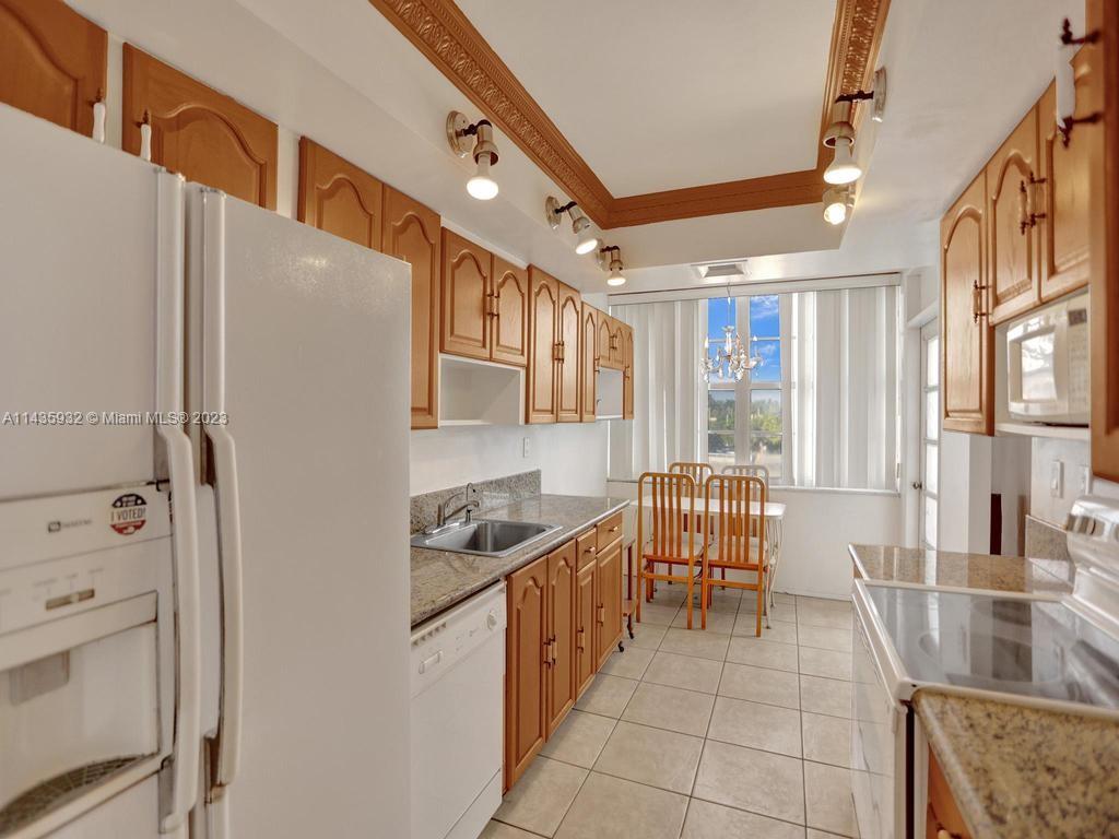 Listing Photo 9