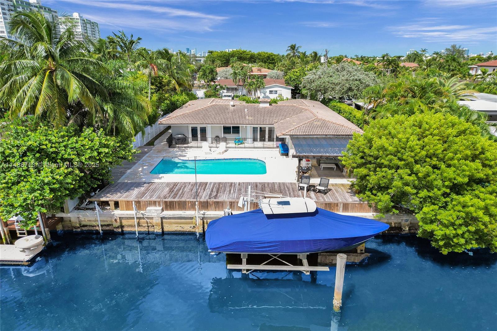 Casa à Venda em North Miami, FL