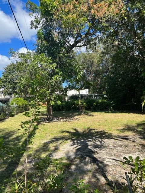 821 NE 120 St, Biscayne Park, Florida image 1