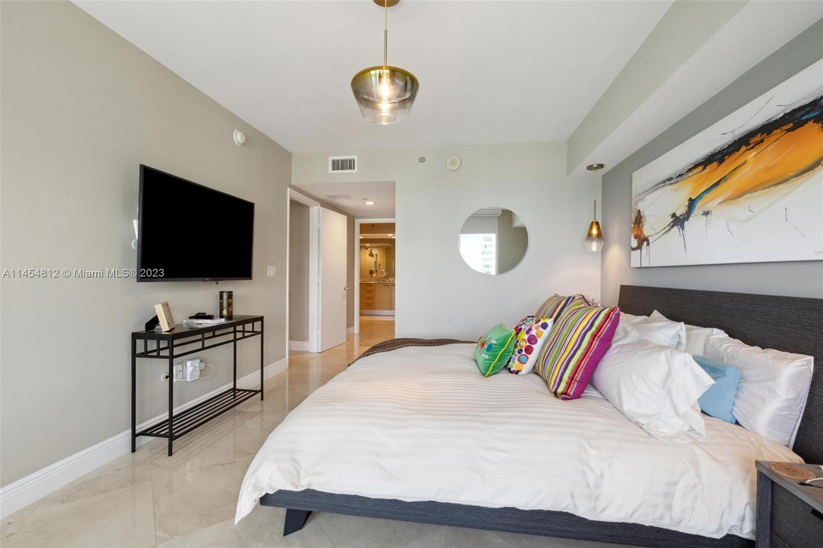 Listing Photo 14