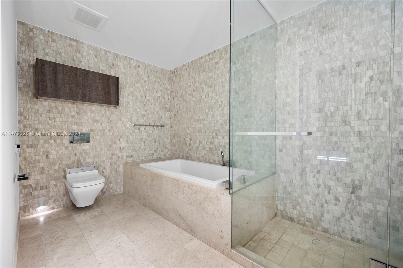 68 SE 6th St #2410, Miami, Florida image 21