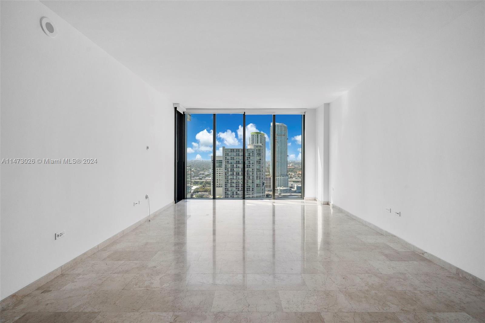 68 SE 6th St #2410, Miami, Florida image 3