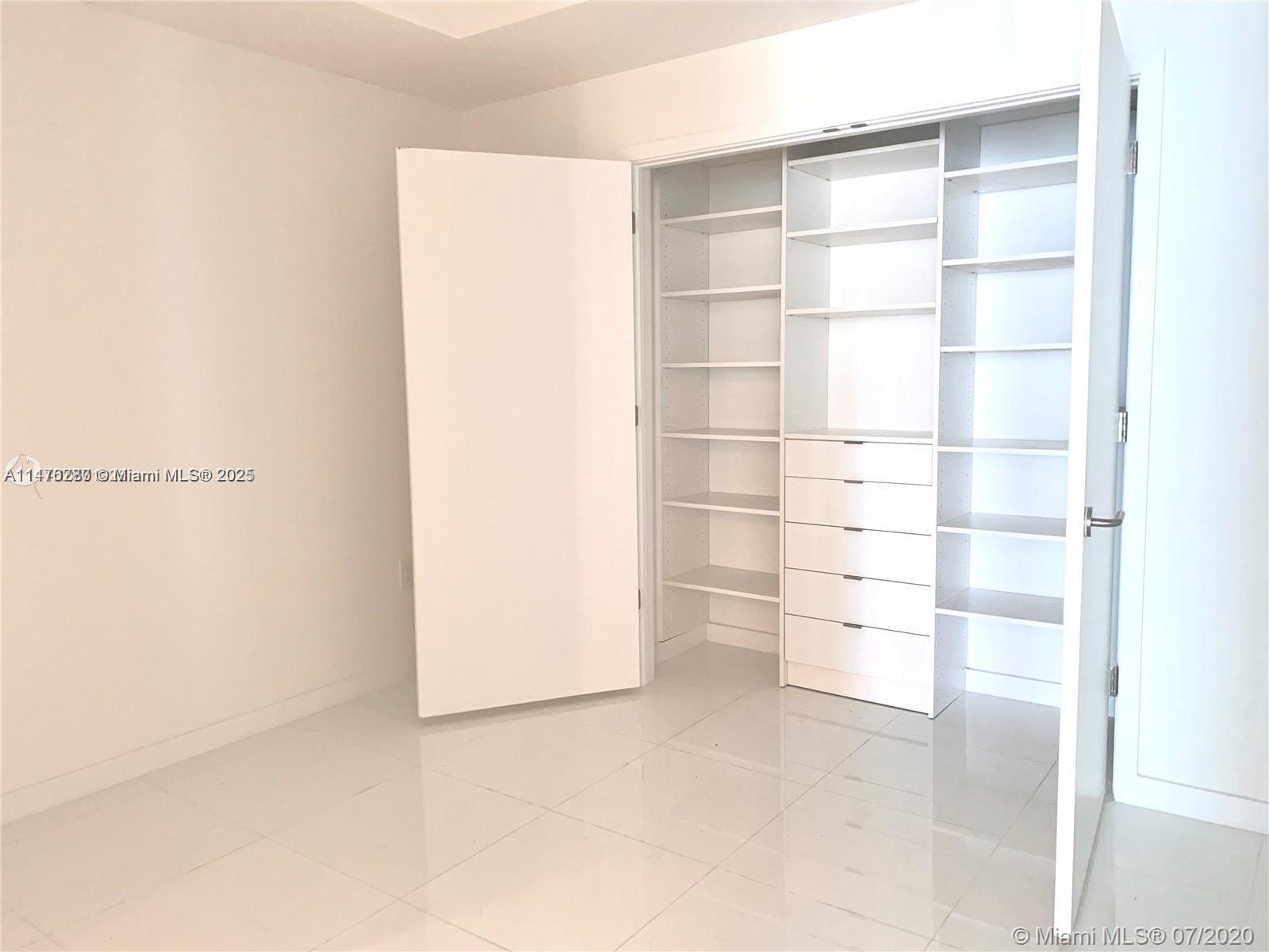 851 NE 1st Ave #3105, Miami FL 33132