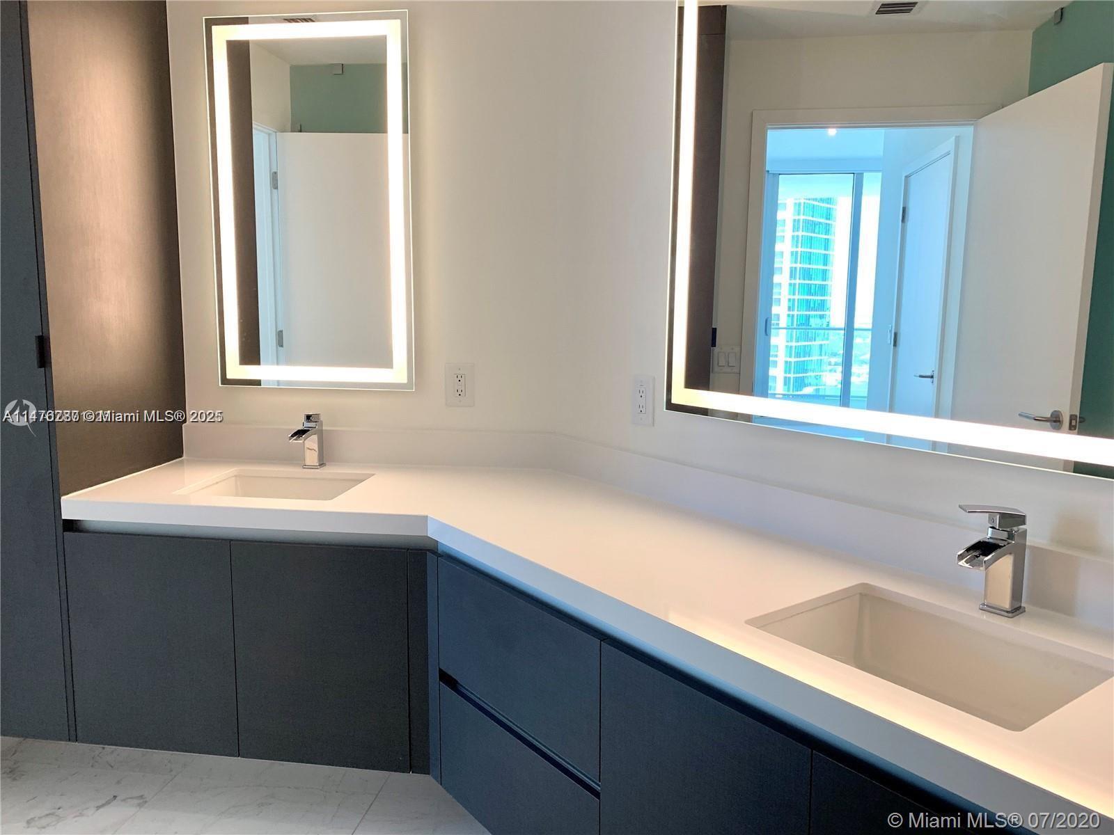 851 NE 1st Ave #3105, Miami FL 33132