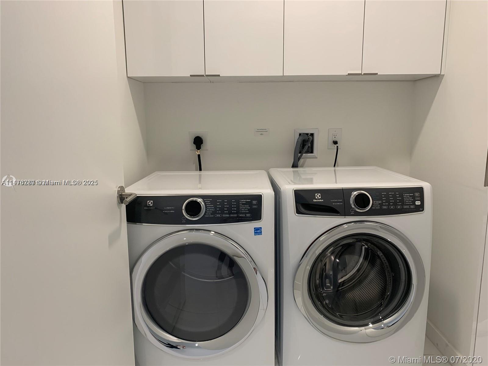 851 NE 1st Ave #3105, Miami FL 33132