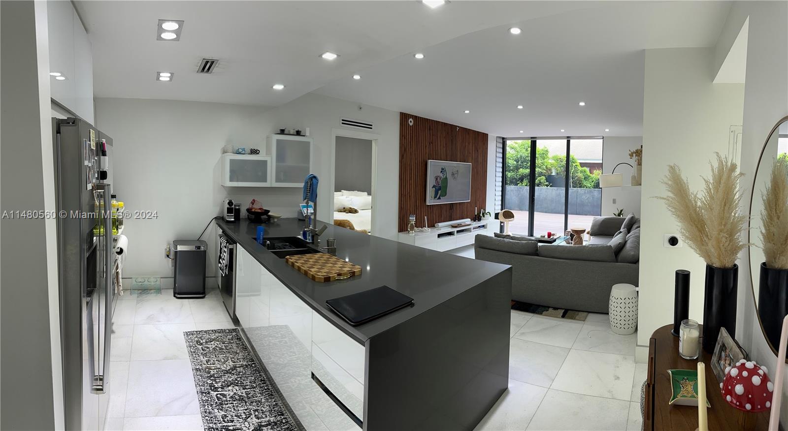 201 SW 17th Rd #312, Miami FL 33129
