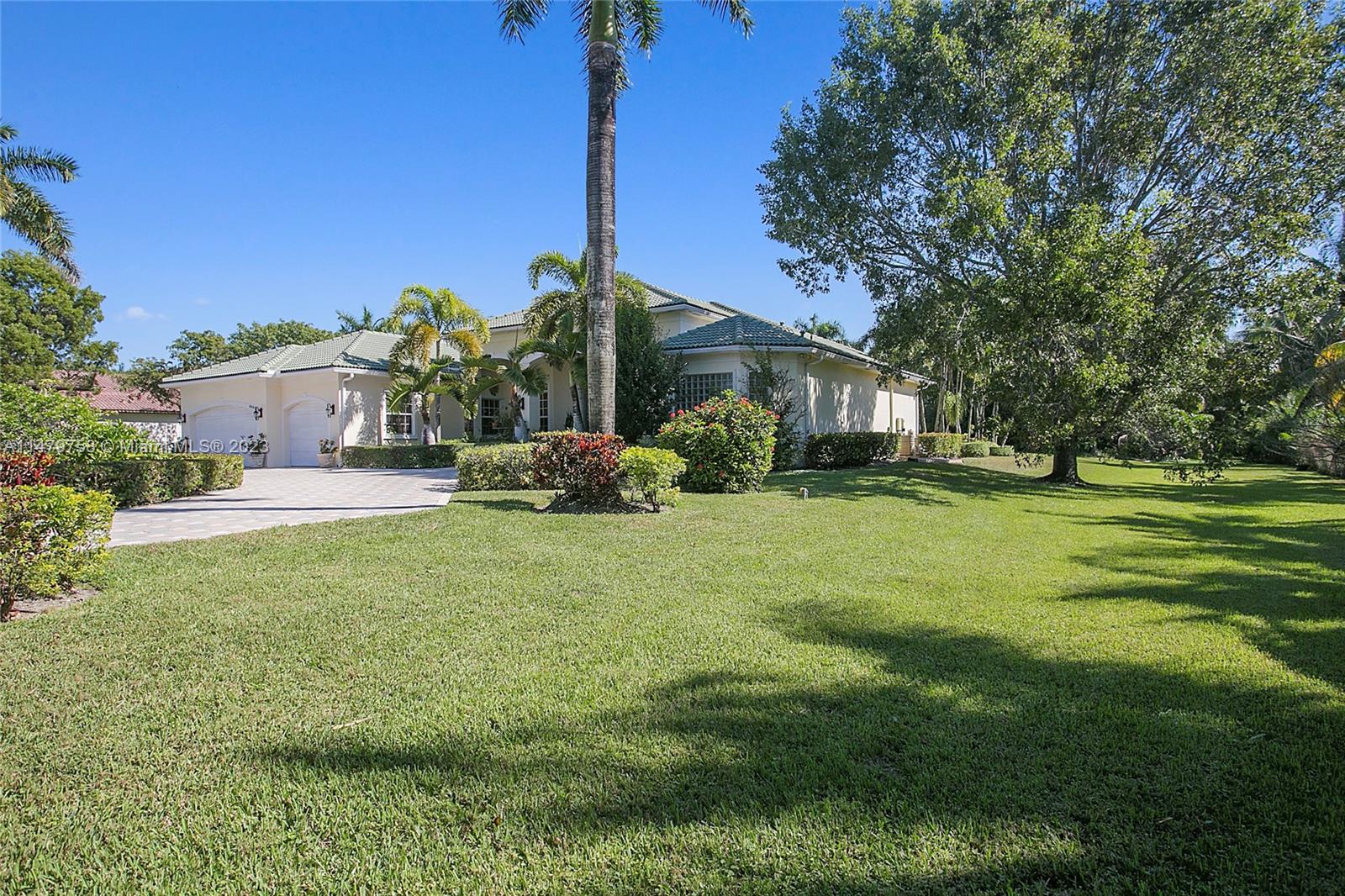 6910 SW 185th Way, Southwest Ranches, Florida image 7