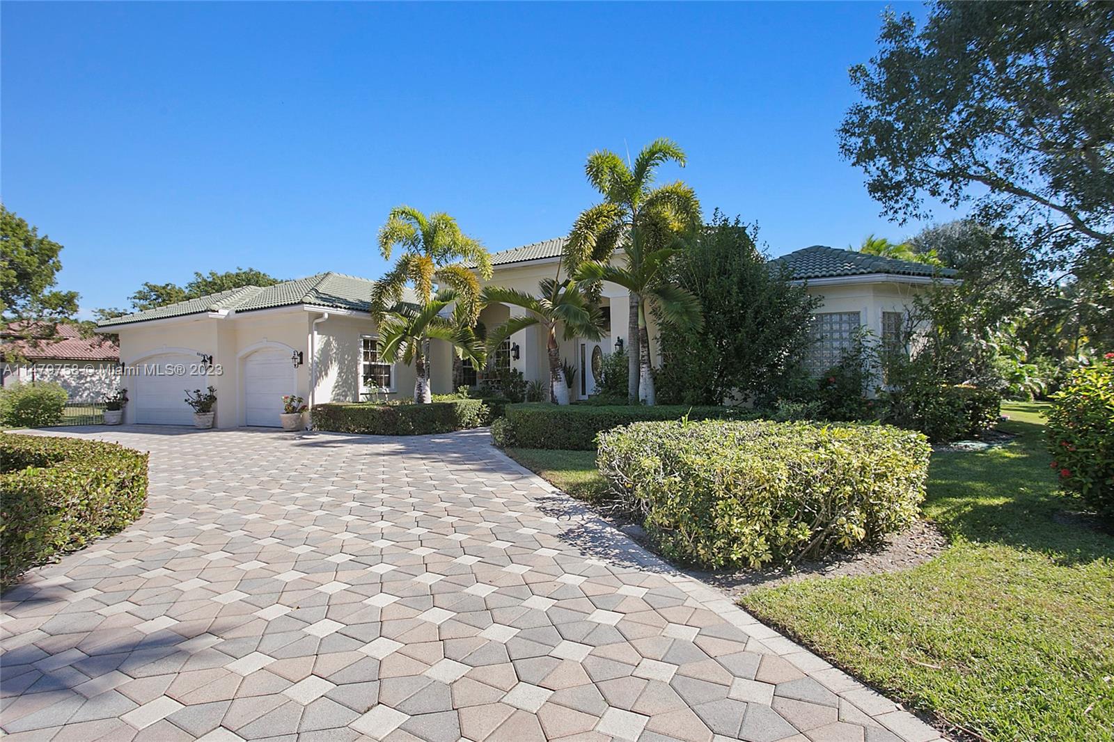 6910 SW 185th Way, Southwest Ranches, Florida image 8