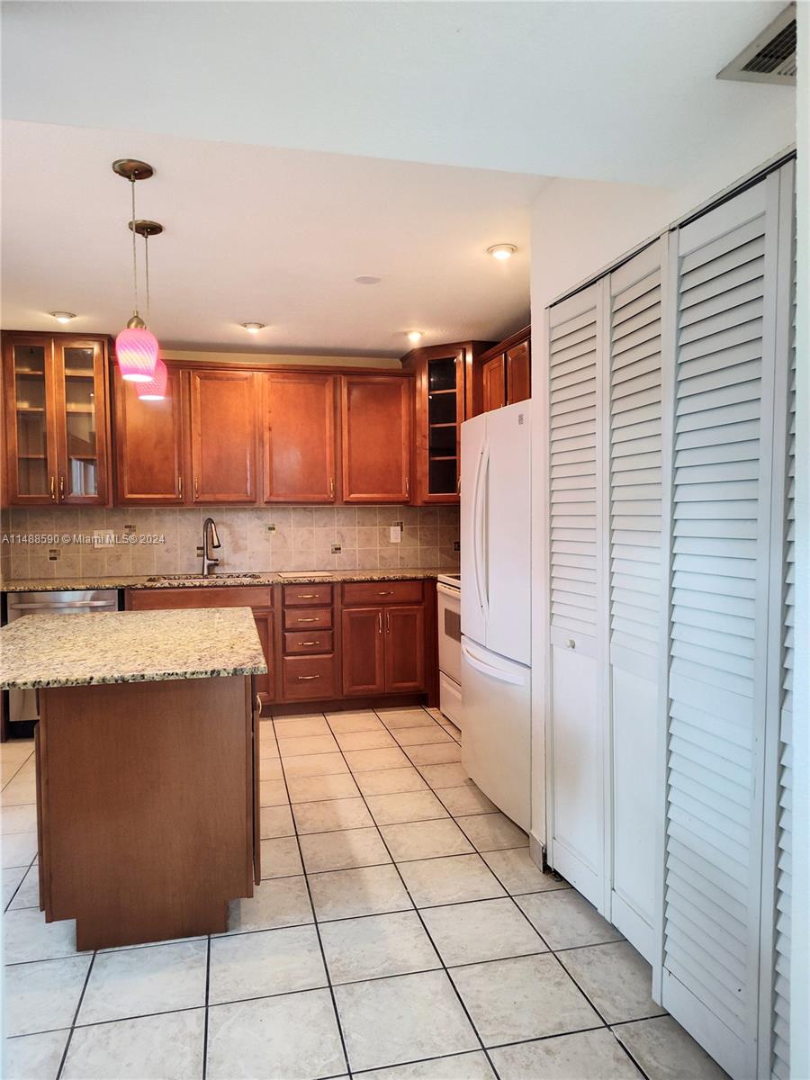 7083 W Sunrise Blvd #7083, Plantation, Florida image 18