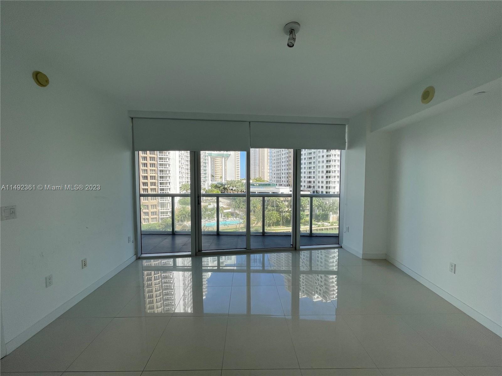 465 Brickell Ave #819, Miami, Florida image 18