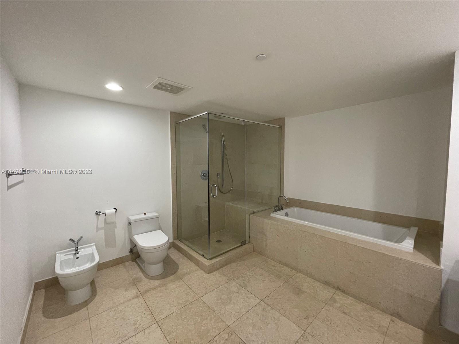 465 Brickell Ave #819, Miami, Florida image 21